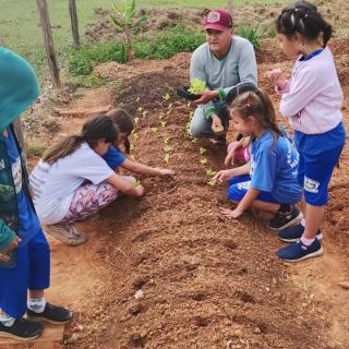 Quem Somos Associação Amor em Cristo